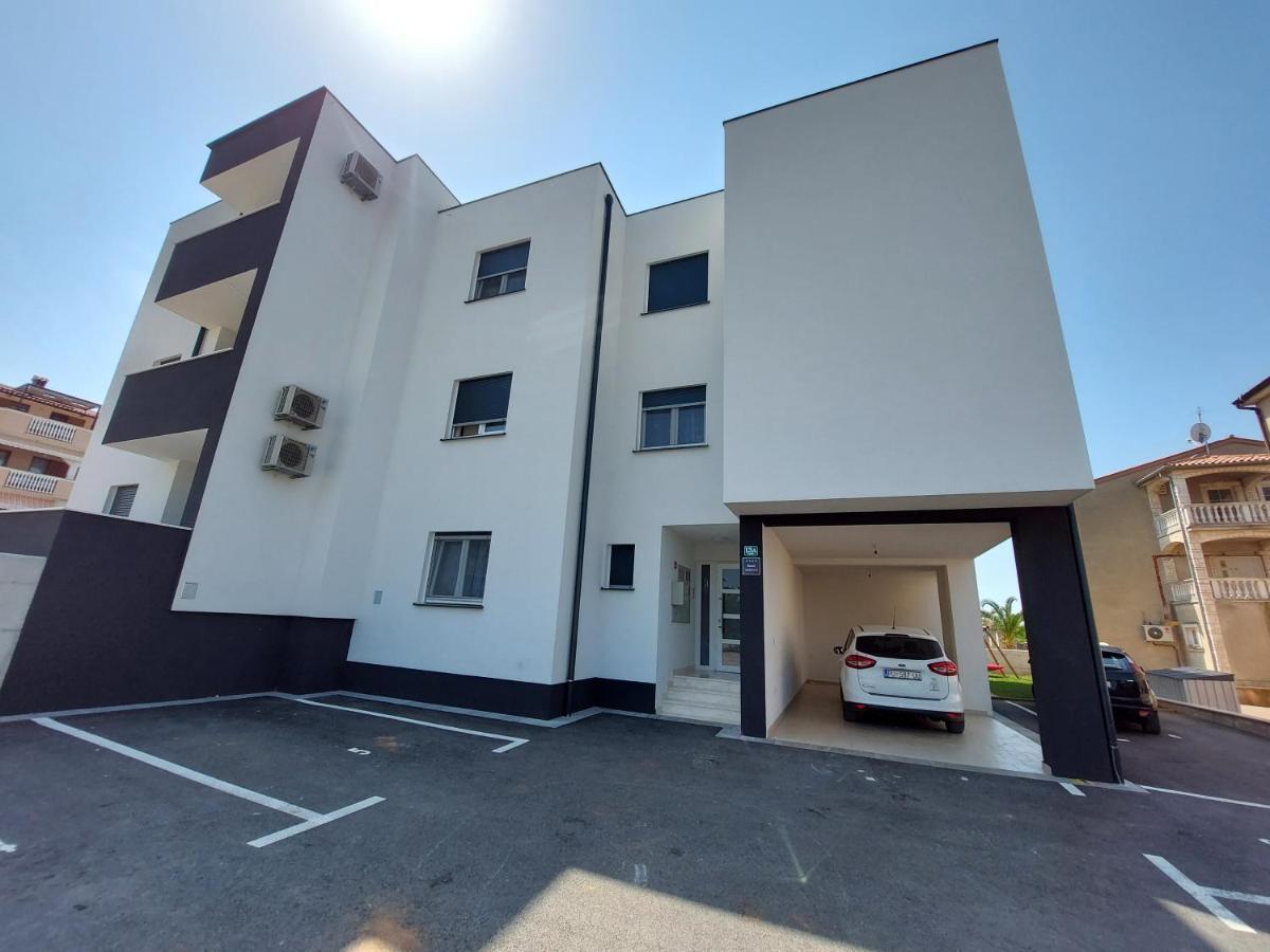 Valux Apartman プーラ エクステリア 写真