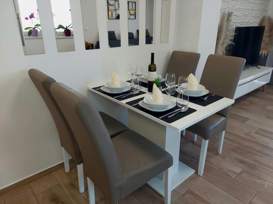 Valux Apartman プーラ エクステリア 写真