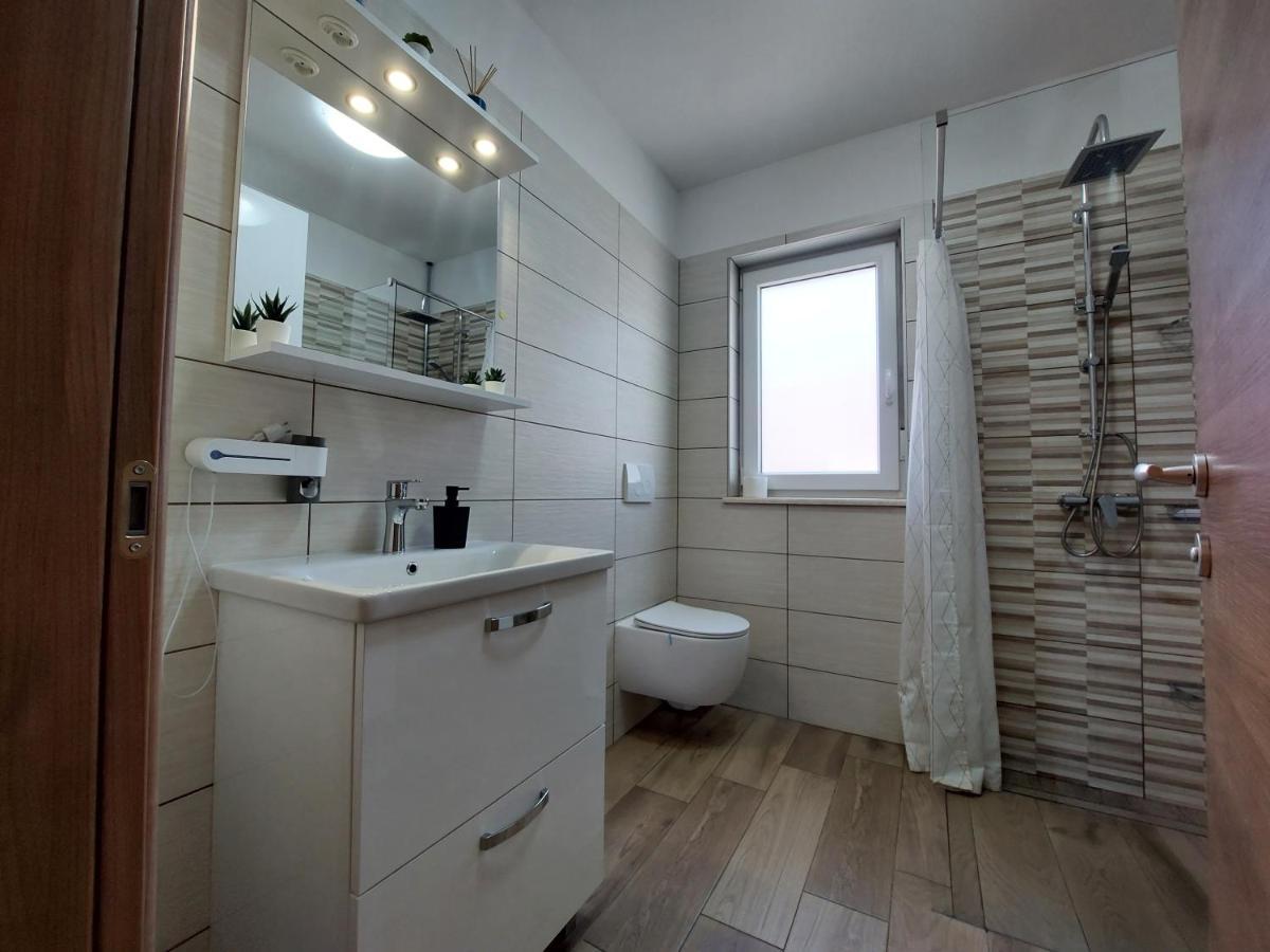 Valux Apartman プーラ エクステリア 写真